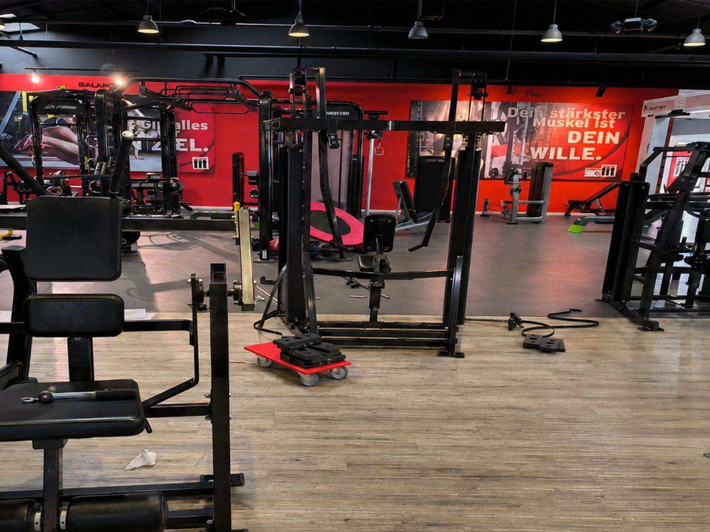 Equipped strength training floor of the kind we service in Luxembourg